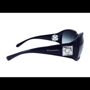 SOLD Black Classic Crystal Wrap Oversized Square Tf4021b 8001/3c Sunglasses
